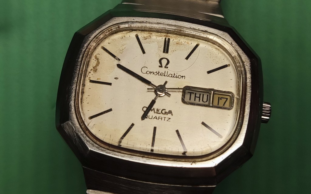 Omega contellation octagonal case before view